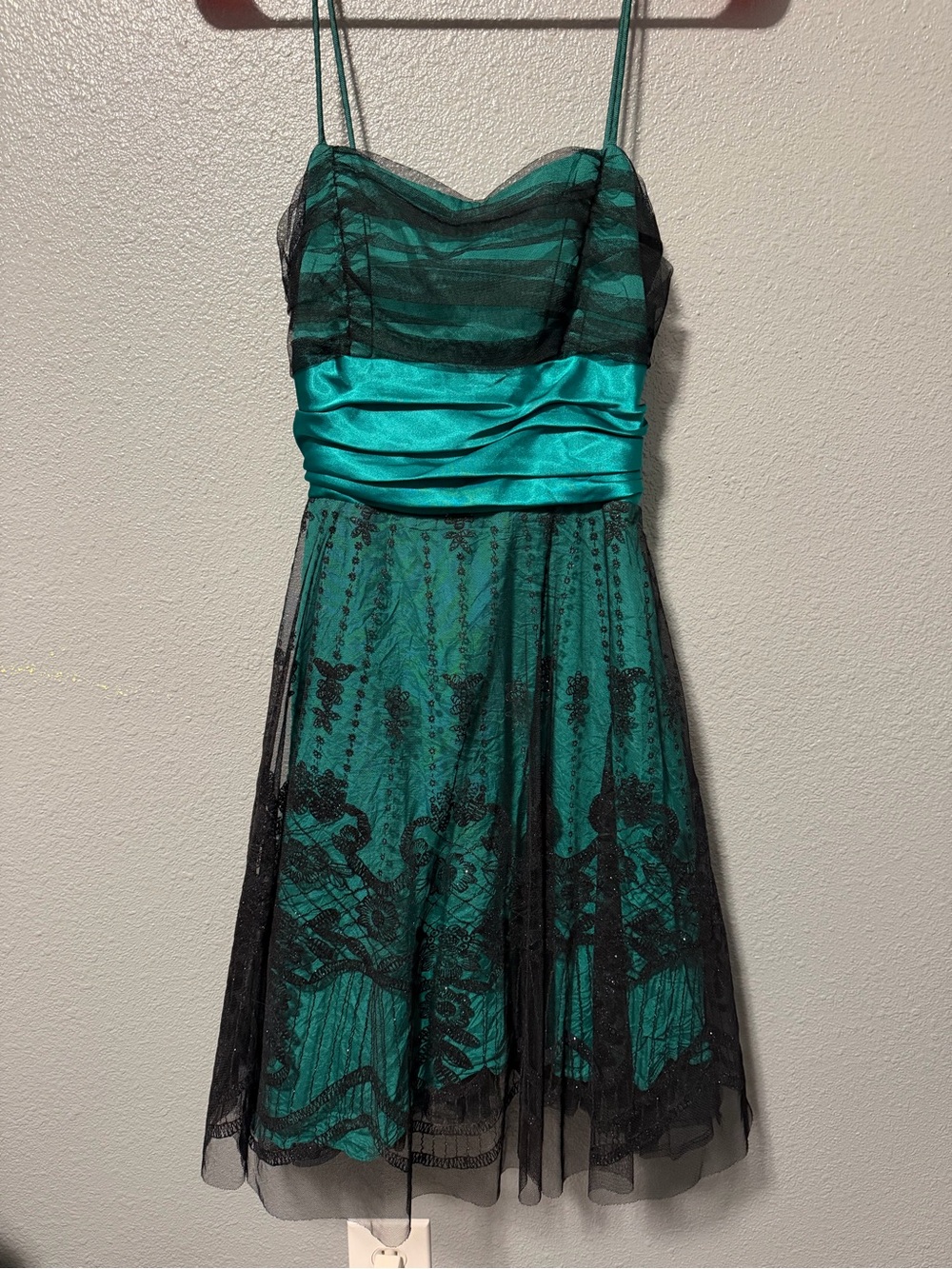 DJ JAZ Vintage Y2K Lace Prom Dress